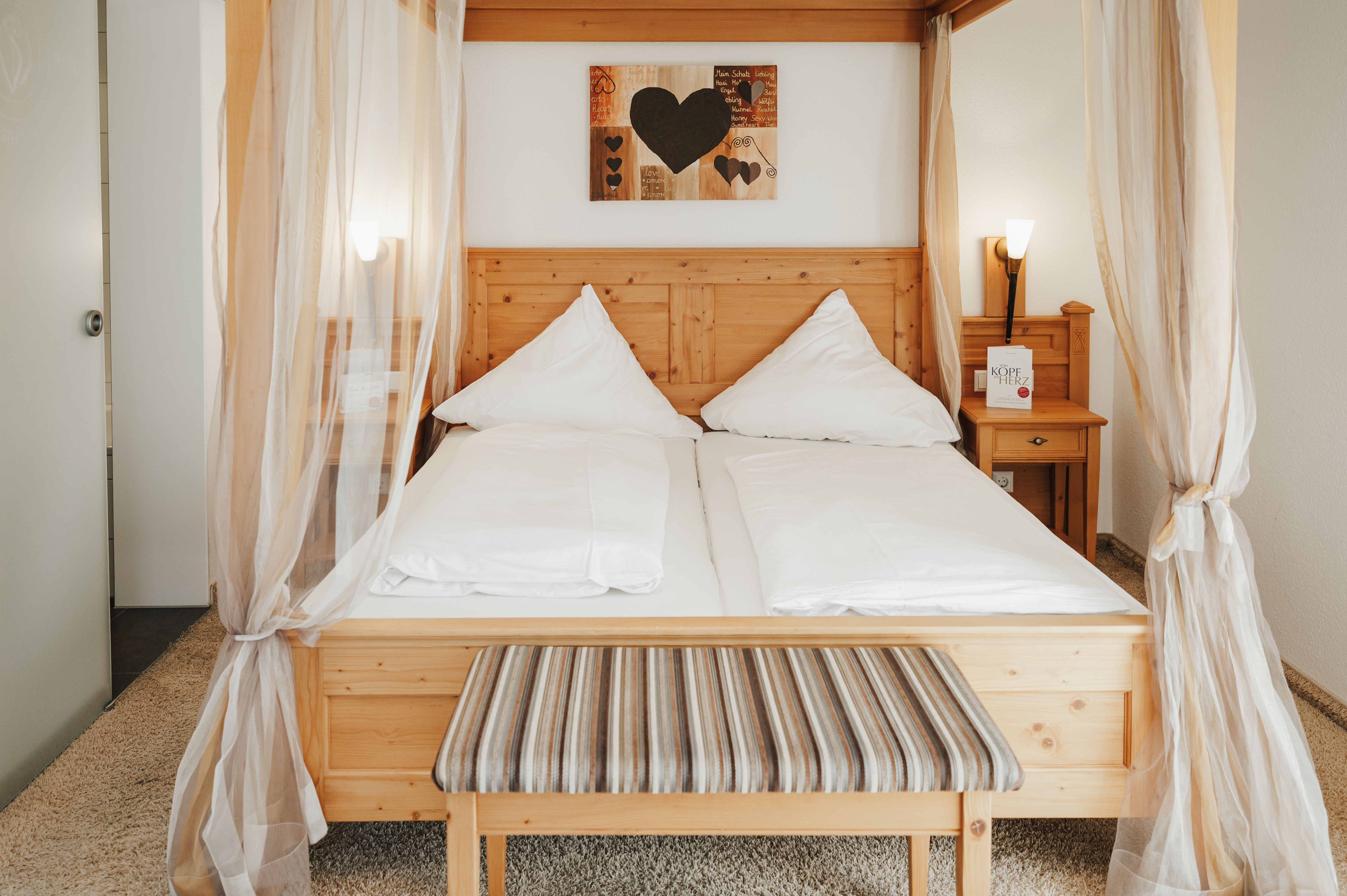 WILLKOMMEN HOTEL ZUR ROSE