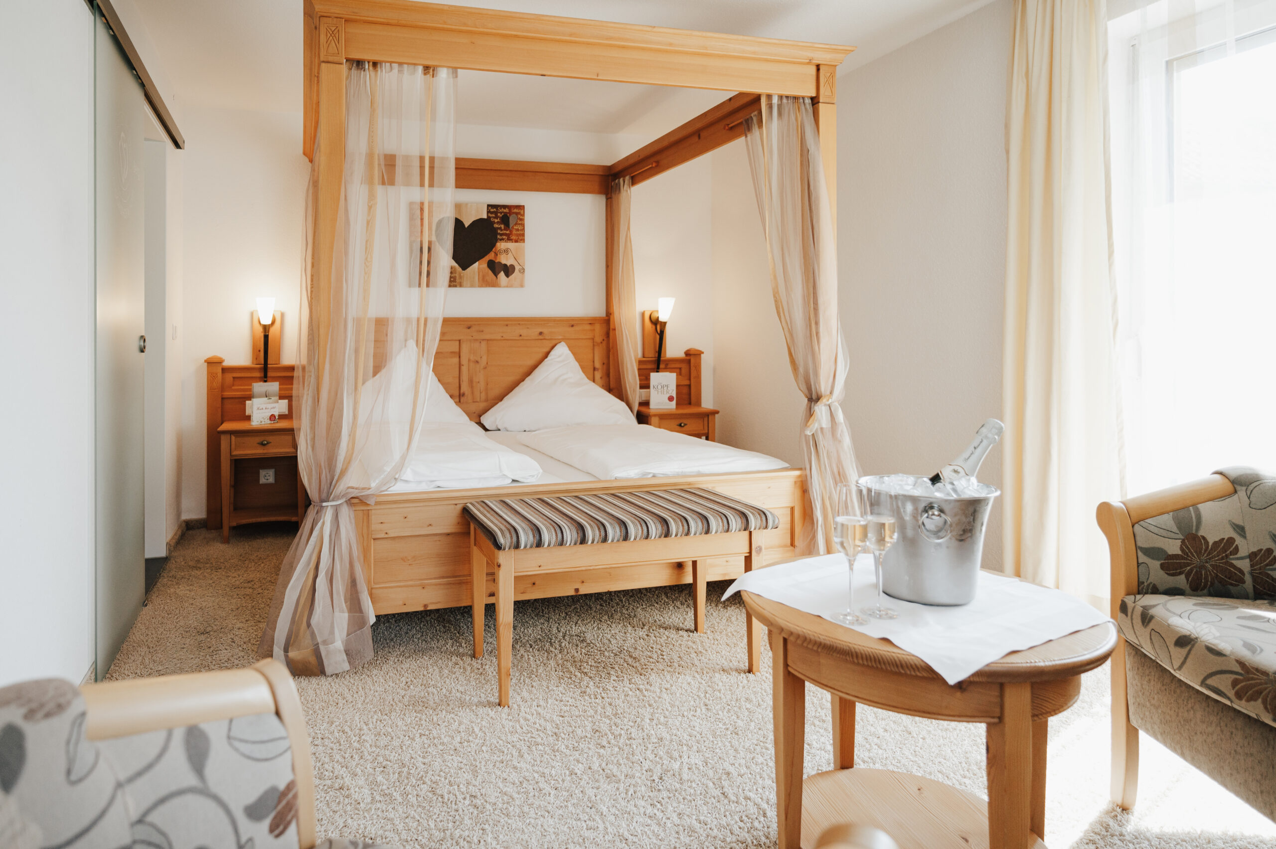 WILLKOMMEN HOTEL ZUR ROSE
